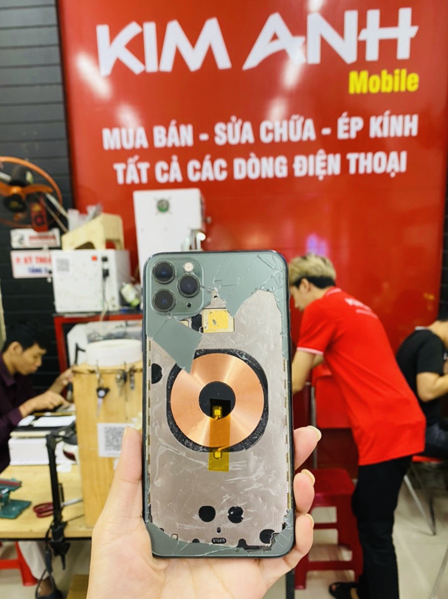 THAY NẮP LƯNG IPHONE 11, 11 PRO, 11 PROMAX TẠI ĐÀ NẴNG