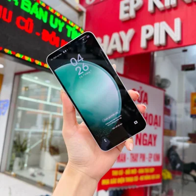 Điện thoại Samsung Galaxy S23 FE màu trắng chính hãng giá rẻ tại Kim Anh Mobile Đà Nẵng.