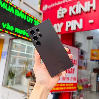 Điện thoại Samsung Galaxy S24 Ultra màu đen chính hãng tại Kim Anh Mobile Đà Nẵng.