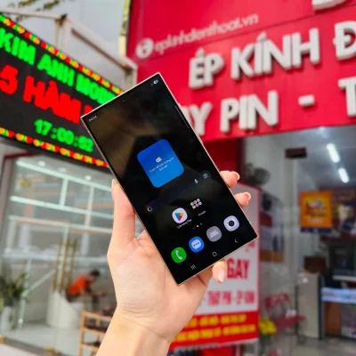 Điện thoại Samsung Galaxy S24 Ultra màu kem chính hãng giá tốt tại Kim Anh Mobile Đà Nẵng.