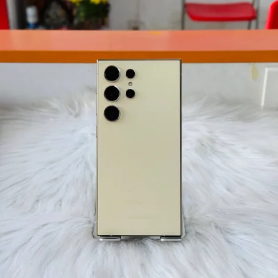 Điện thoại Samsung Galaxy S24 Ultra màu kem chính hãng tại Kim Anh Mobile Đà Nẵng.