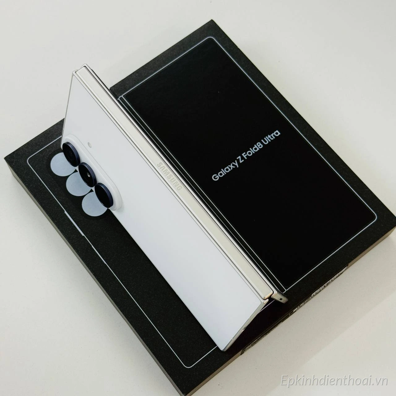 Điện thoại Samsung Galaxy Z Fold8 Ultra màu trắng chính hãng giá tốt tại Kim Anh Mobile Đà Nẵng