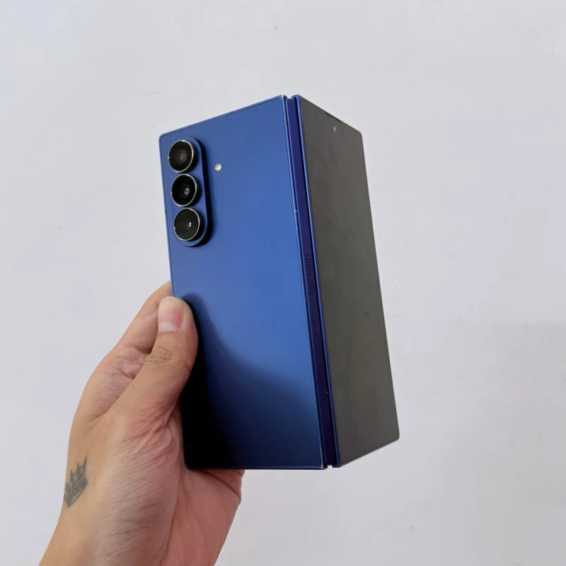 Điện thoại Samsung Z Fold 7 màu xanh chính hãng, giá tốt tại Kim Anh Mobile Đà Nẵng.