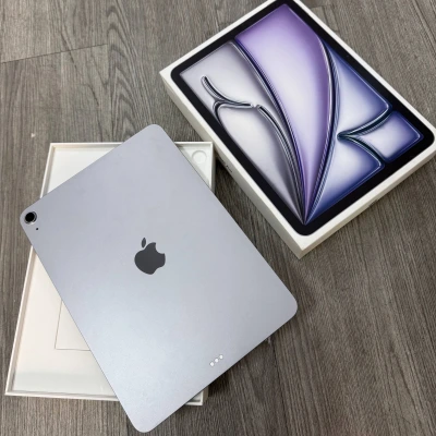 Máy tính bảng Apple iPad Air M3 màu bạc chính hãng giá tốt tại Kim Anh Mobile Đà Nẵng