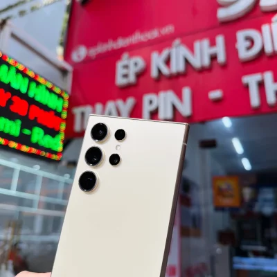 Điện thoại Samsung Galaxy S24 Ultra màu kem chính hãng tại Kim Anh Mobile Đà Nẵng.