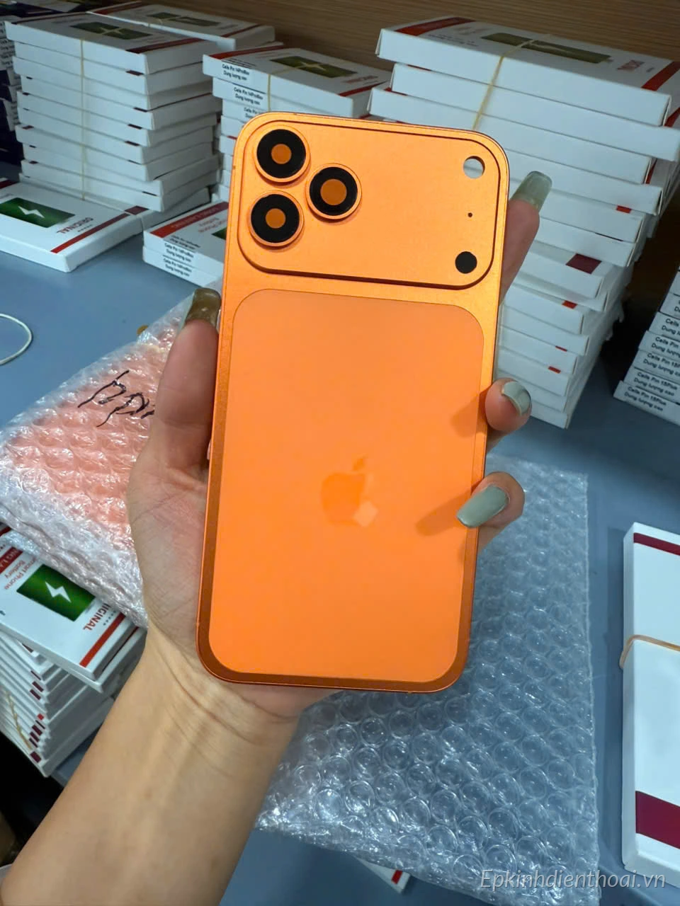 Dịch vụ độ vỏ iPhone 14 Pro Max lên 17 Pro Max lấy ngay tại Kim Anh Mobile Đà Nẵng
