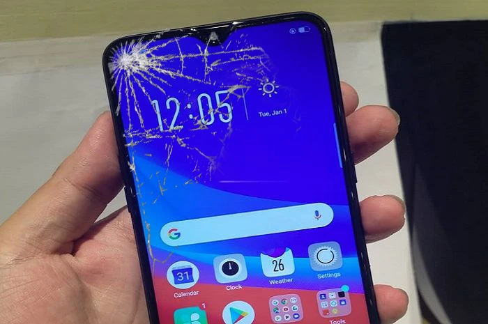 Thay màn hình điện thoại OPPO bị vỡ lấy ngay tại Kim Anh Mobile Đà Nẵng.