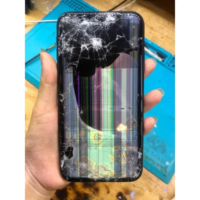 Thay màn hình điện thoại iphone hết bao nhiêu tiền