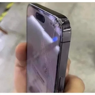 Thay màn hình iPhone 15 Pro Max bị vỡ lấy ngay tại Kim Anh Mobile Đà Nẵng