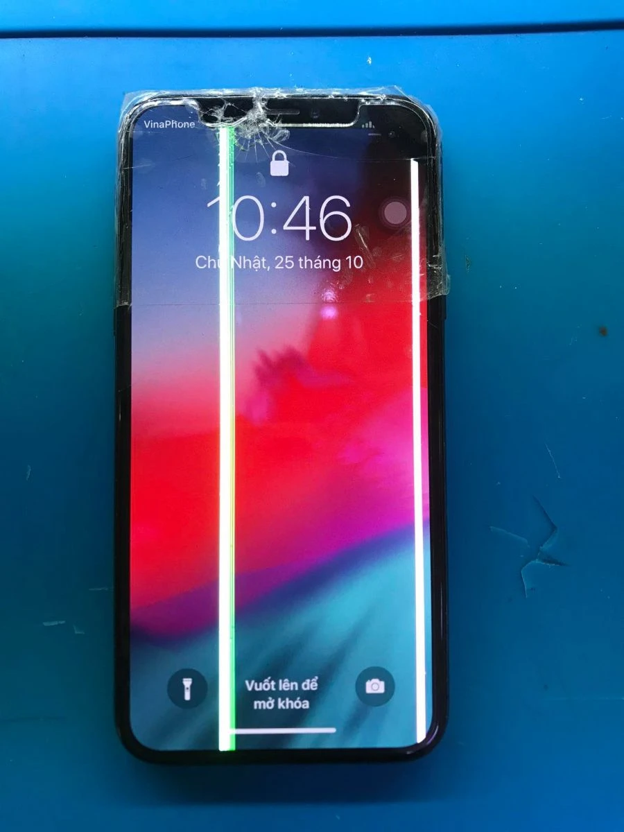 Thay màn hình iPhone bị vỡ, sọc hiển thị lấy ngay tại Kim Anh Mobile Đà Nẵng.