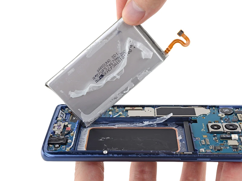 Dịch vụ thay pin điện thoại Samsung Galaxy chính hãng, lấy ngay tại Kim Anh Mobile Đà Nẵng.